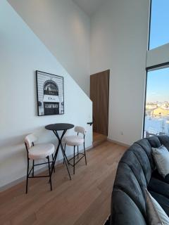 Hollywood Luxury Pent house - 9