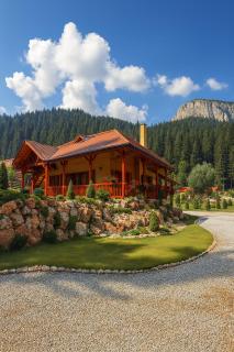 Lacu Roșu Mountain Lodge - 0