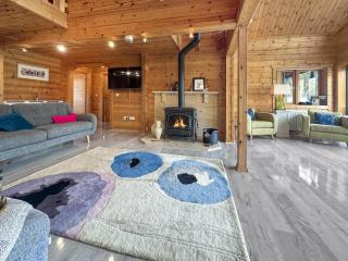 The Lakehouse - Uk50894 - 5