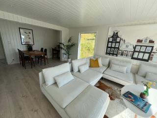 Aurora Bay Villa Lofoten - 3