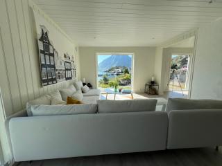 Aurora Bay Villa Lofoten - 1