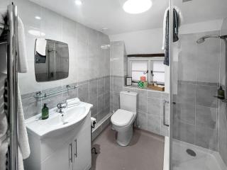 The Clerks Cottage, Eastbridge Hospital - 2