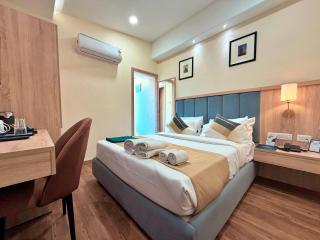 asar Capoors Hotel - 3