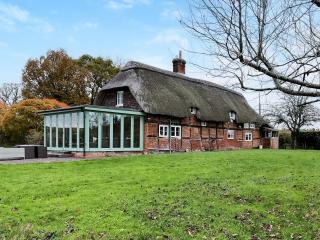 Smallbrook Cottage - 0