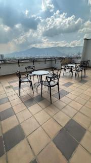 Hermoso aparta estudio con piscina - 1