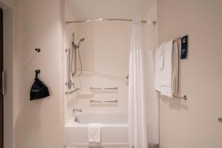 Holiday Inn Express & Suites Murfreesboro West by IHG - 9