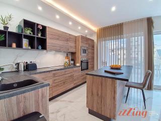 Beautiful Holiday Home with a Private Rooftop Pool - 7