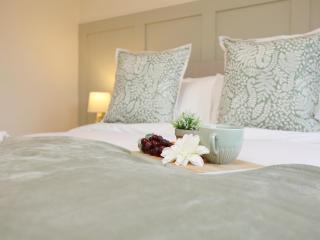 Orchard Place Semington By N And N Stays, 20 Mins From Bath, Perfect for Contractors and Workers, Pvt Parking for 2 vehicles - 7