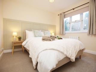 Orchard Place Semington By N And N Stays, 20 Mins From Bath, Perfect for Contractors and Workers, Pvt Parking for 2 vehicles - 6