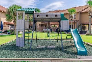 Reats Retreat at Gulf Highlands Beach Resort - 8