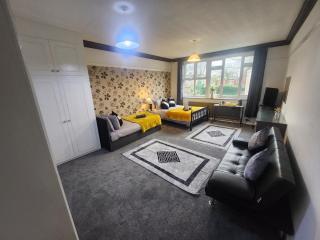 Luxury Cottage Stay Rooms Free Wifi Old Trafford Manchester - Manchester - 2