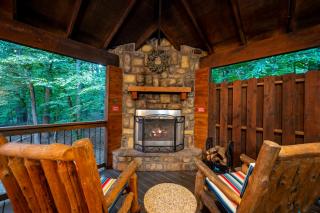 Rustic Family Getaway - Pool Table, Hot Tub, Pets, Great Location - 9