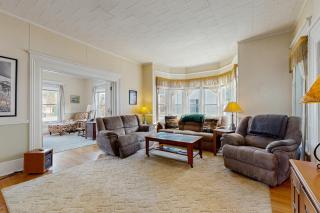 Pleasant Street 43 - 9