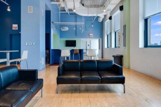 Downtown Chicago Stay with Free In & Out Parking 1 - 2