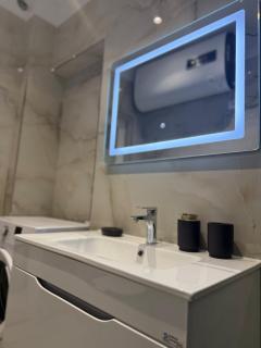 Elia Apartment 3 Boulevard - 1