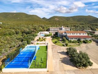 Lu' Hotel Porto Pino - 0