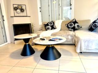 Onyx Beach Villa - Cozy 2BR - Walk to Beach - 9