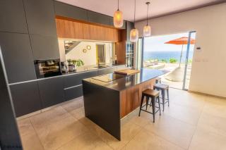 Modern Villa in Philipsburg with 450 m² and Pool - 4