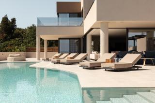 Aerial Villa - Award Winning Luxury Retreat - 6