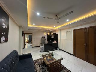 Executive suite Bahria town - 6