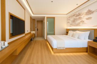 Shangri-La Qianyue S Oxygen-Supplied Scenic View Hotel - 1