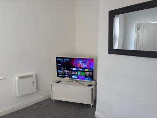 Zinoc Seaside Apartment - 6