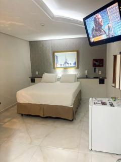 Hotel & Motel Le Baron - 9