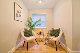 Central and Stylish, Garden and Parking - 5