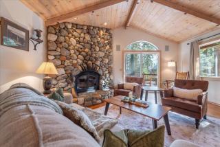 Tahoe Pines Beach Retreat home - 0