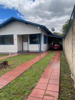 Casa de 03 quartos no corredor turístico de Foz - 1