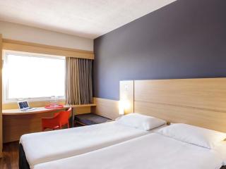 ibis Falaise Coeur de Normandie - 9