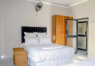 Tou Safari Lodge - 8