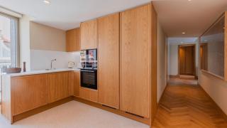 Contemporary 3 BDR Flat with Parking by LovelyStay - 2