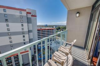 High Floor Studio, Oceanfront, Heated Pools,Views - 3