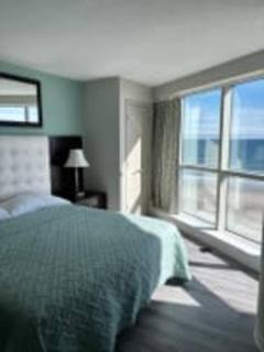 New Corner Suite 2BR with Direct Ocean&City Views! - 0