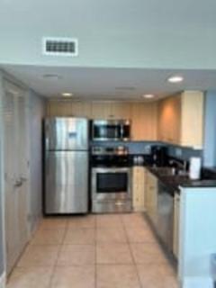 New Corner Suite 2BR with Direct Ocean&City Views! - 5