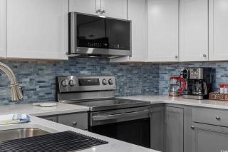 Recently Renovated, Oceanfront,Great Views,Pools! - 8