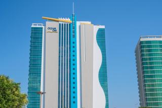 New Corner 6th FLOOR, Floor to Ceiling Glass Views - 9