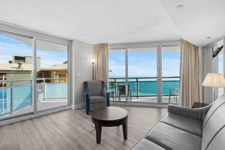 New Corner 6th FLOOR, Floor to Ceiling Glass Views - 7