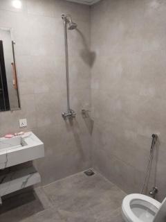 Private 1 bedroom Apartment in Gulberg 3 Lahore near firdos market road - 3