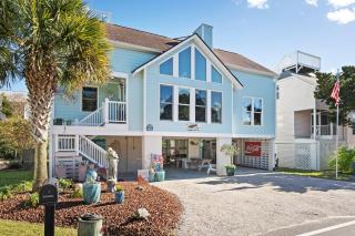 Santorelli's Seaside Serenety home - 9