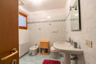 MountainHome Garage and Free Parking - 1