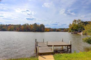 Lakefront Getaway with Dock and Views in Macon! - 9