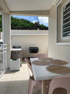 Logement t3 avec terrasse à Tartane - 2