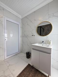 White Cottage Guesthouse - 6