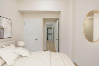 Modern 2BR Townhouse, 3 Beds, Parking in Pickering - 6