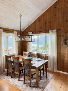 Panoramic Cabin With Fjord Views In Valldal - 2