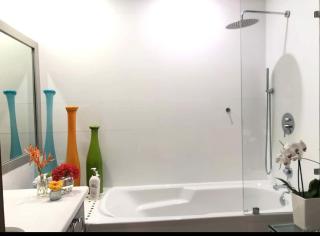 Luxury Beachfront Condo Pool Concierge - 3