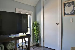 Lakewood Entire Home! Sleeps 10! - 8