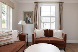 Lyminster Court Cottages - 8